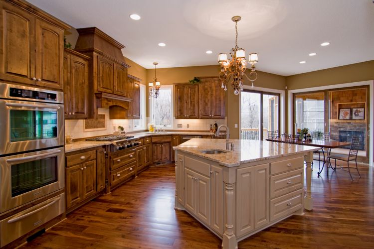 6383 Merrimac Kitchen