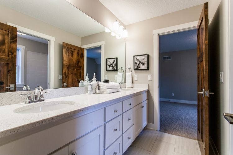 Jack and Jill Bathroom Creek Hill